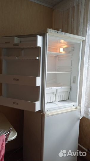 Холодильник бу стинол