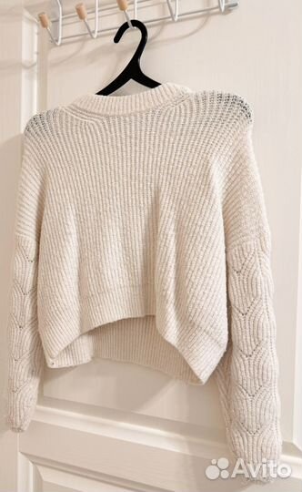 Свитер женский