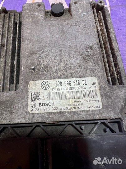 Блок управления двигателем Volkswagen Touareg 7L