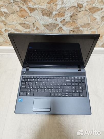 Ноутбук Acer на intel i3