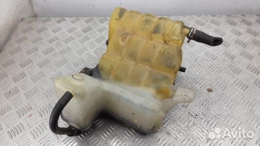 Бачок расширительный jeep grand cherokee WK (5LV24NP01)