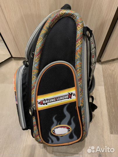Рюкзак школьный для мальчика ортопедический