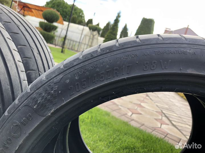Maxxis Victra Sport Zero One 205/45 R17