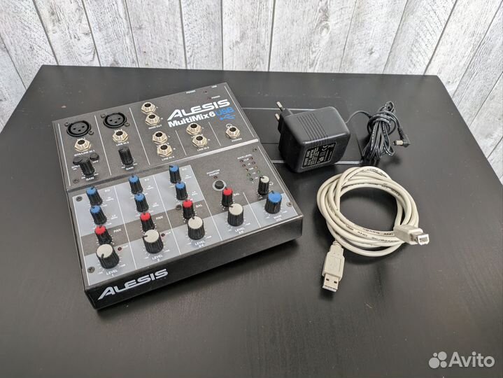 Микшер / Звуковая карта Alesis MultiMix 6 USB