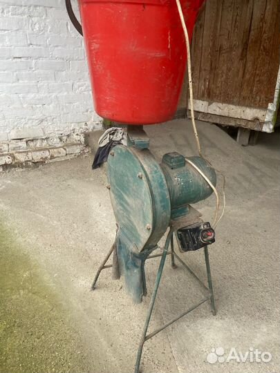 Крупорушка зернодробилка