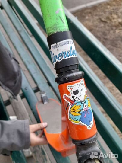 Продам самокат duke 202