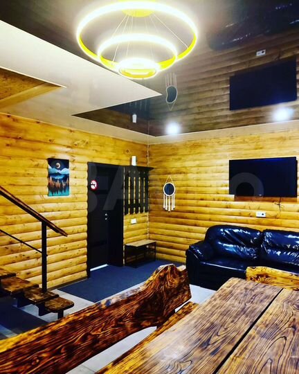 Дом 300 м² на участке 9 сот.