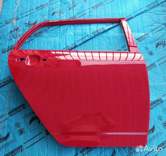 Дверь Королла 120 задняя правая хетчбэк Оригинал