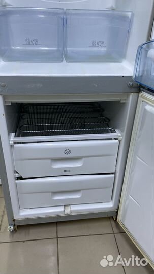 Холодильник Electrolux