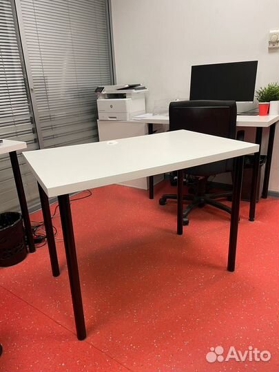 Компьютерный стол IKEA белый