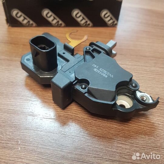 Реле-регулятор Opel Astra H, Zafira B, Corsa D