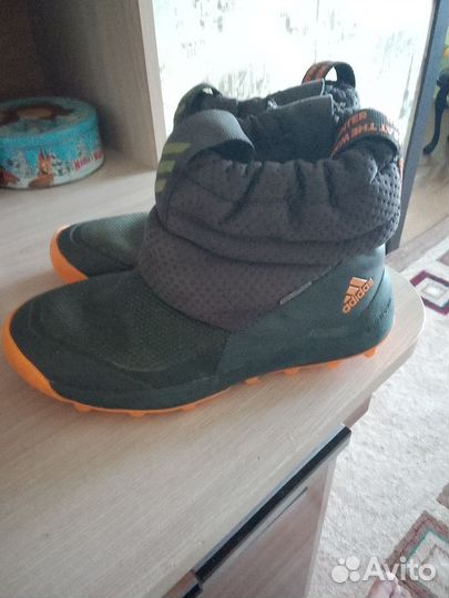 Сапожки ададас