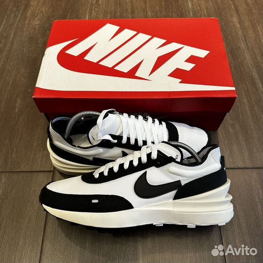 Nike waffle one SE