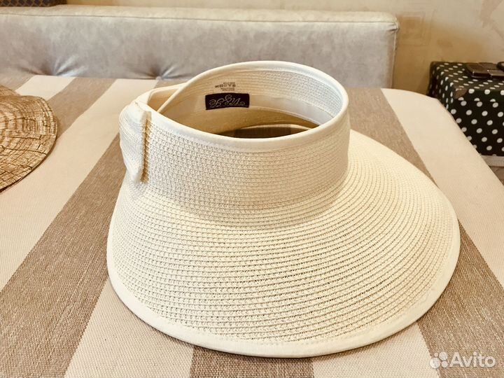 Шляпа с широкими полями