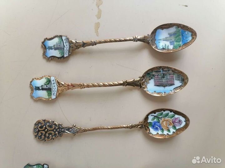 Набор и ложечки с эмалью