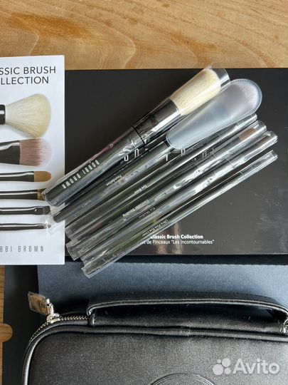 Набор кистей Bobbi brown новый в футляре