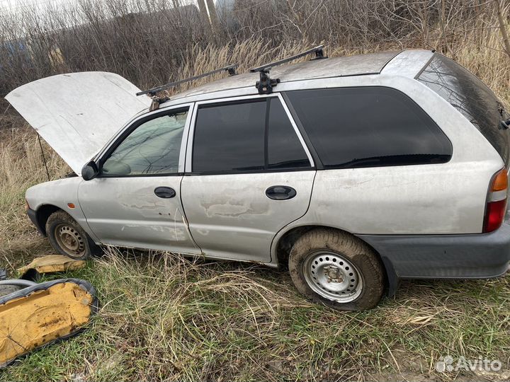 Mitsubishi Libero в разборе