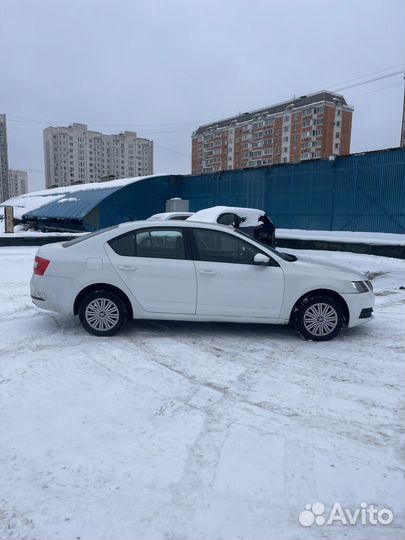 Skoda Octavia 1.6 AT, 2017, 203 000 км