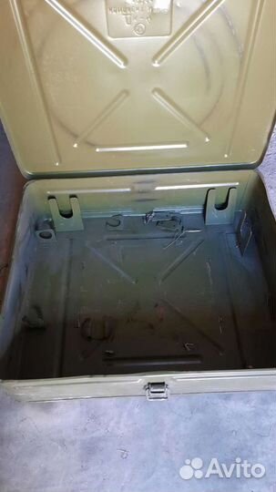 Ящик металлический военный