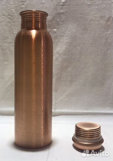 Медная бутылка