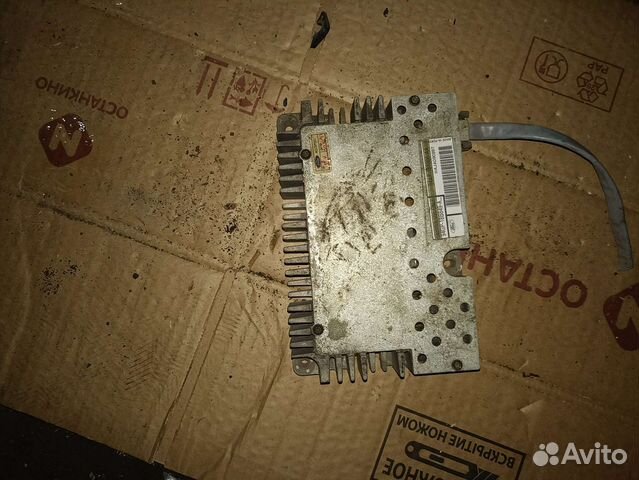 Усилитель магнитолы Volkswagen Sharan