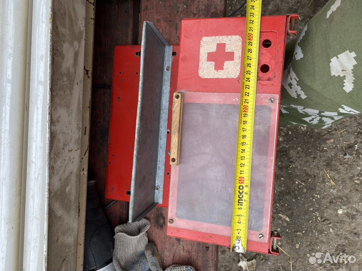 Железные стеллажи полки