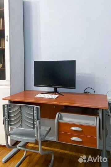 Дэми: растущая парта-трансформер и стул + полки