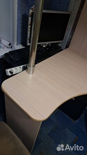 Кровать чердак со столом бу