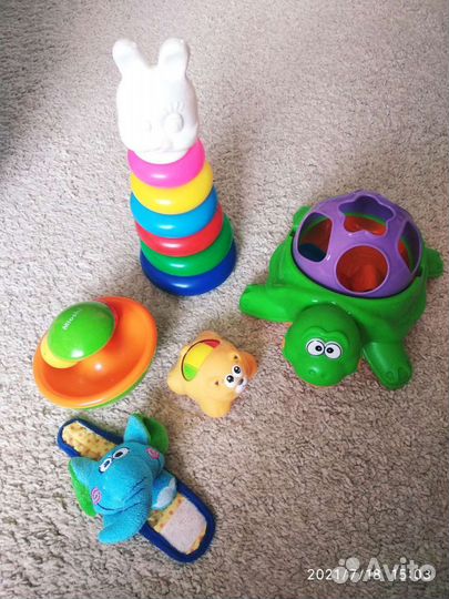 Развивающие игрушки для малышей