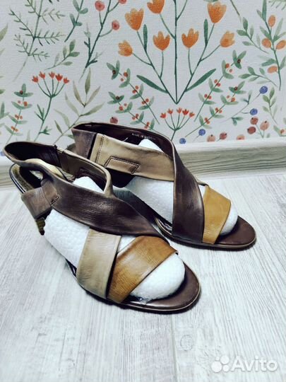 Босоножки женские натуральная кожа 39 размер