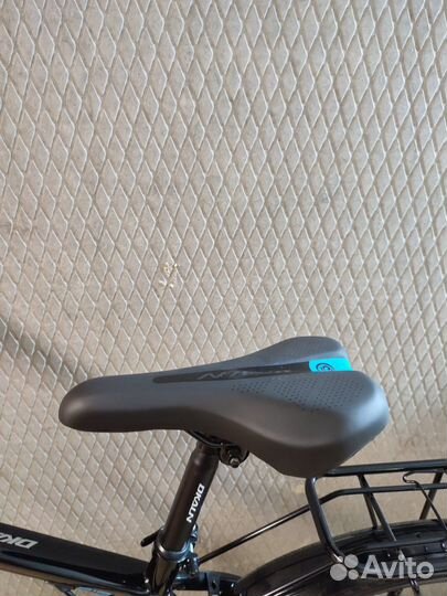 Велосипед 26 дюймов колеса. Новый с багажником