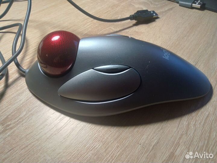 Трекбол Logitech