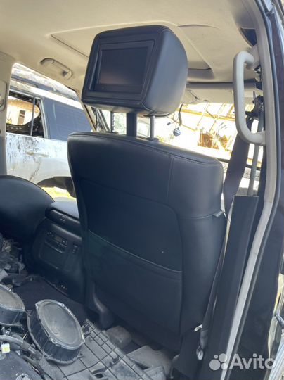 Nissan Patrol y62 Сиденья передние