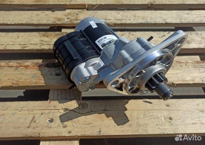 Стартер мтз d 11010015 с поворотной маской 12в 2.8