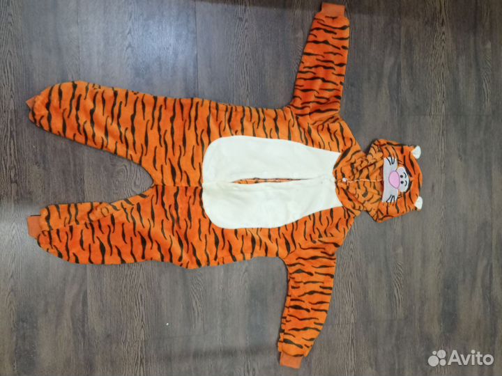 Костюм тирга