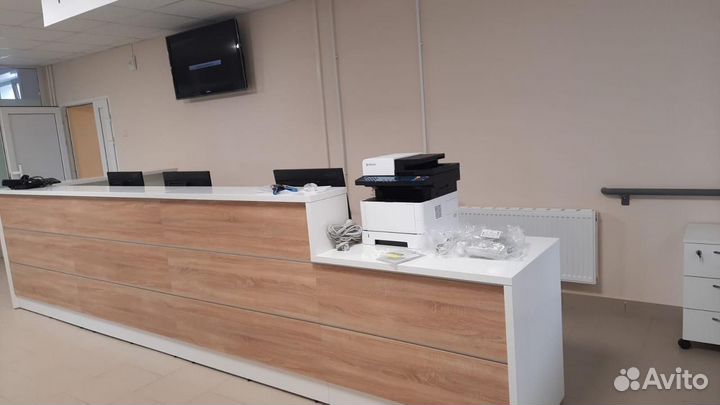 Стойка ресепшн