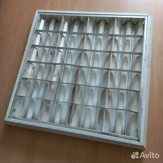 Светильник армстронг