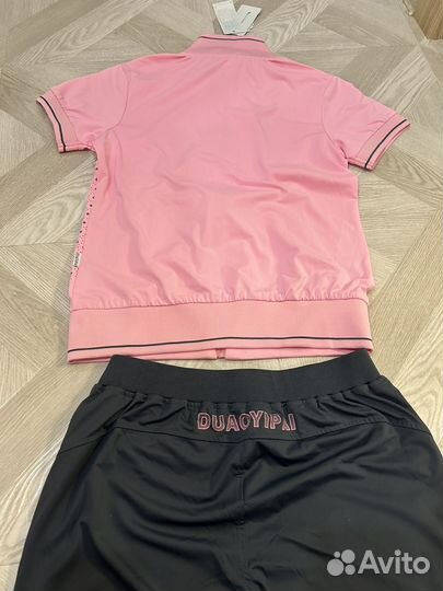 Спортивный костюм женский