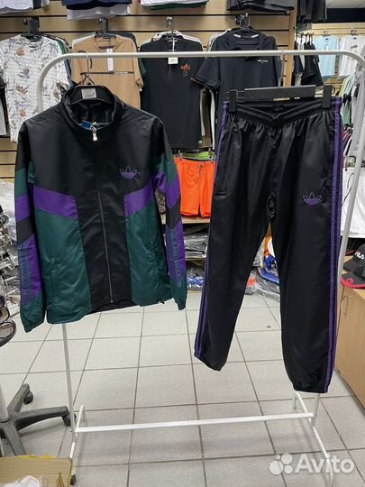 Спортивный костюм adidas