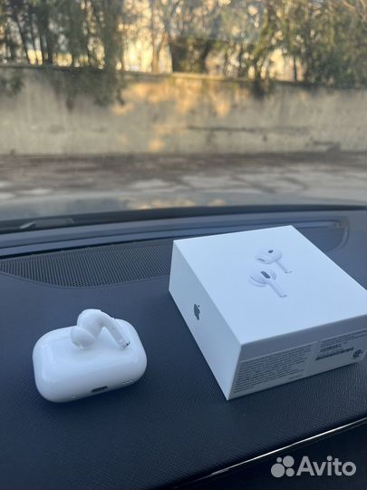 Airpods pro 2 оригинал (левый наушник + кейс)