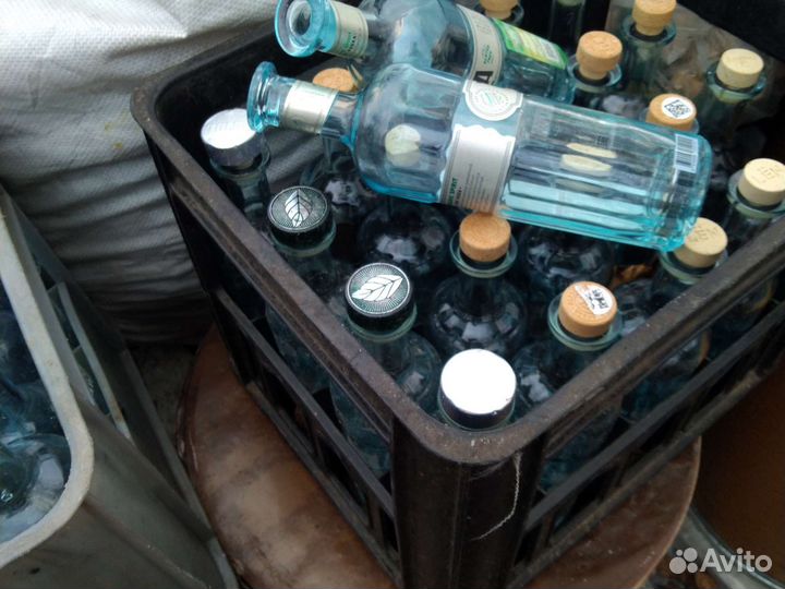 Бутылки из под вина и другие