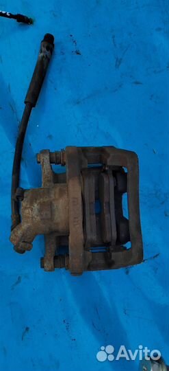 Суппорт тормозной задний левый Land Rover range R