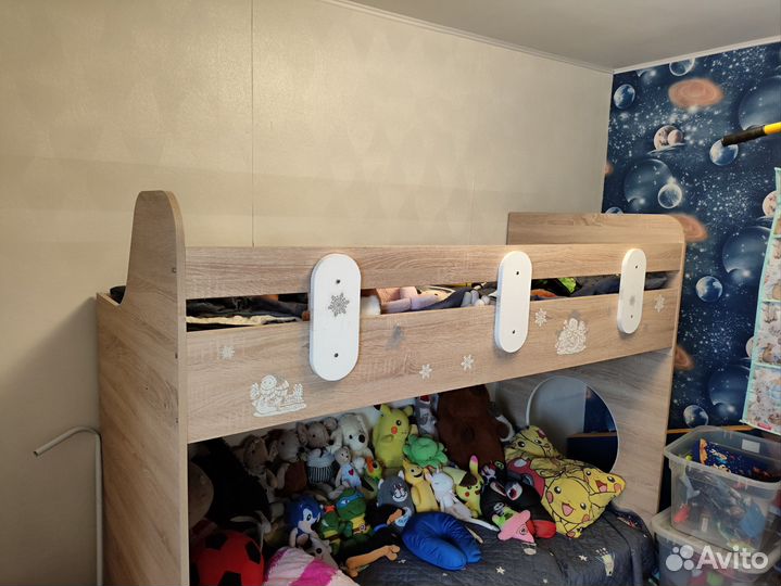 Двухъярусная кровать