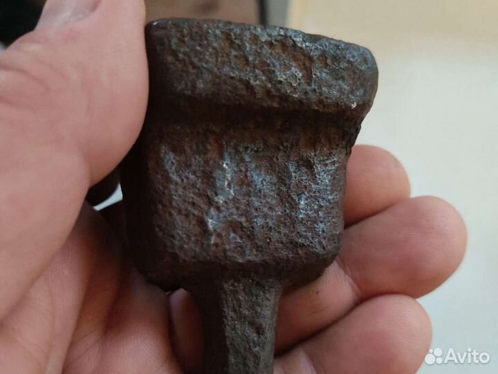 Бабка для отбивки кос