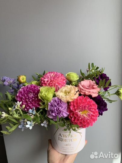 Букет цветы в коробке