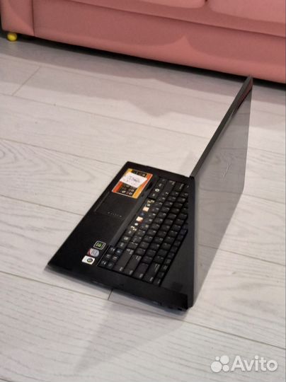 Ноутбук Samsung NP-R70