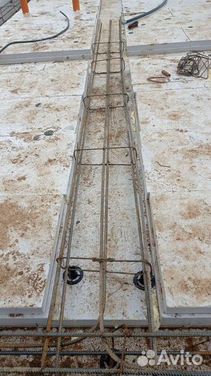 Бригада строителей