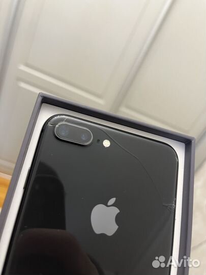 iPhone 8 Plus, 64 ГБ