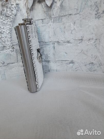 Фляжка с декором