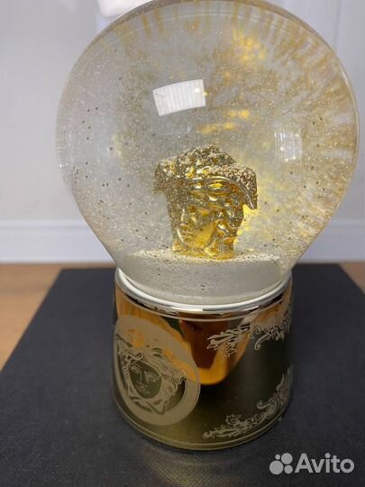 Снежный шар Versace golden medusa